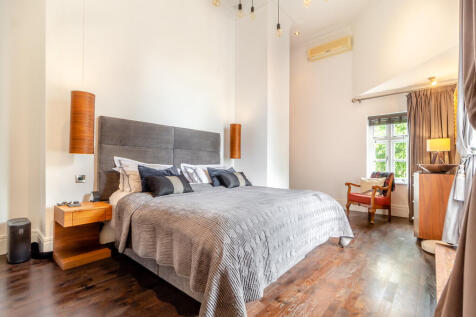 8605532-interior0...