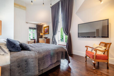 8605532-interior0...