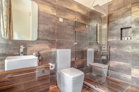 8605532-interior0...