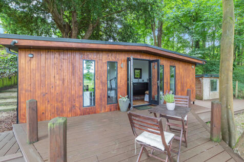 8605532-exterior0...