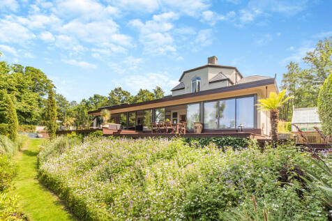 8605532-exterior2...