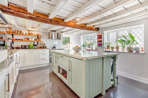 8648450-interior0...