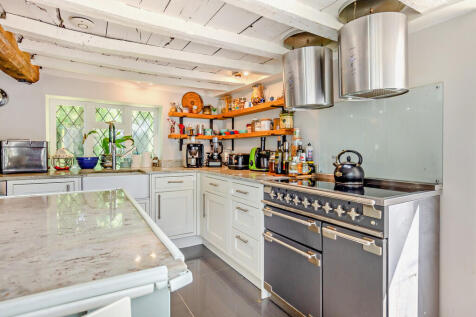 8648450-interior0...