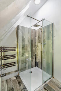 8648450-interior2...