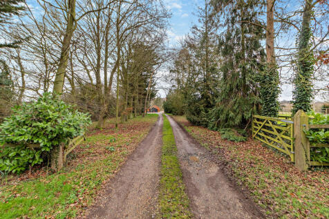 8637609-exterior0...