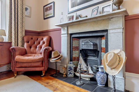 8671362-interior0...