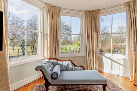 8671362-interior0...