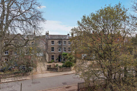 8671362-exterior0...