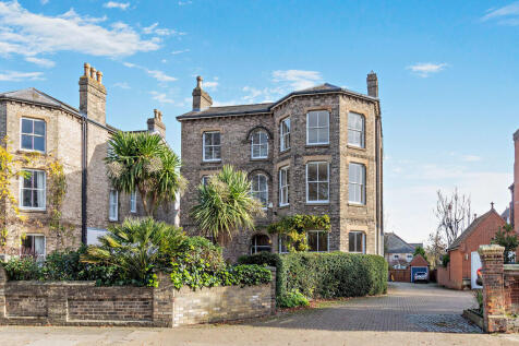 8671362-exterior1...