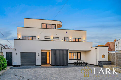 8670872-exteriorW...