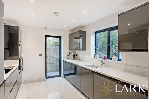 8670872-interiorW...