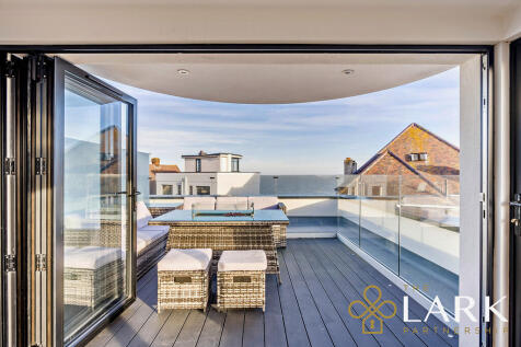 8670872-interiorW...