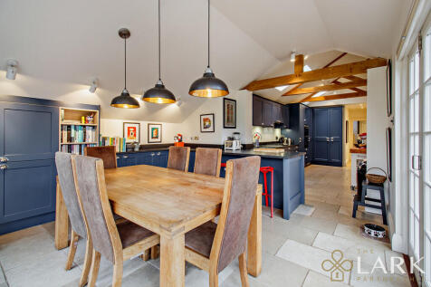 8669044-interiorW...