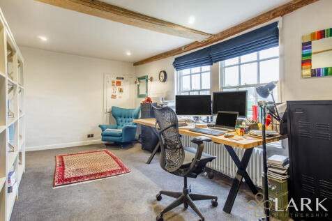 8669044-interiorW...