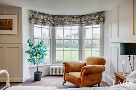 8669044-interiorW...