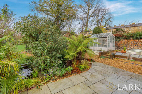 8669044-exteriorW...