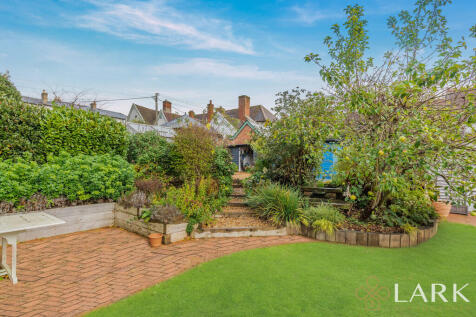 8669044-exteriorW...