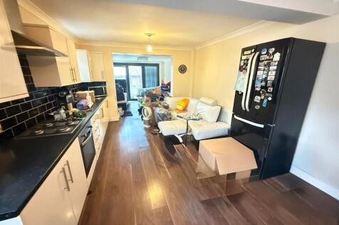 WhatsApp Image 2025-10-30 at 11.32.57.jpeg