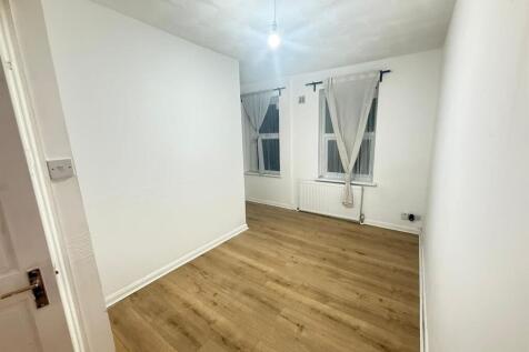 PHOTO-2025-11-07-14-02-10 2.jpg