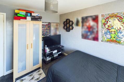 CAM04233G0-PR0011-STILL020