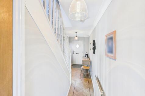 CAM04233G0-PR0017-STILL003 - Copy