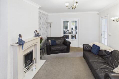 CAM04233G0-PR0021-STILL038