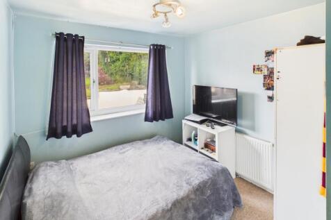 CAM04233G0-PR0021-STILL032