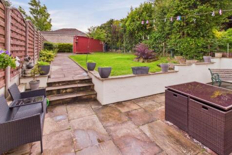 CAM04233G0-PR0021-STILL005