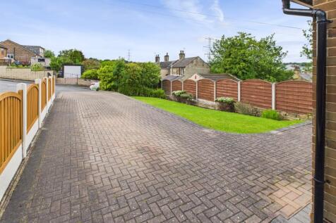 CAM04233G0-PR0021-STILL004