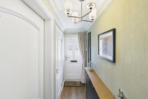 CAM04233G0-PR0025-STILL002