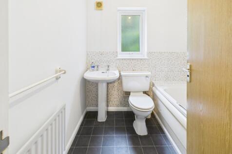 CAM04233G0-PR0031-STILL015