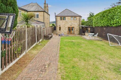 CAM04233G0-PR0027-STILL026