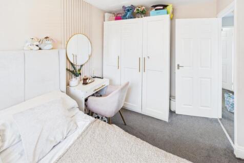 CAM04233G0-PR0030-STILL018