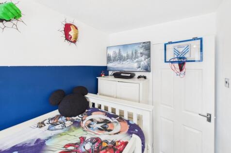 CAM04233G0-PR0030-STILL022