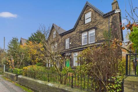 CAM04233G0-PR0042-STILL052