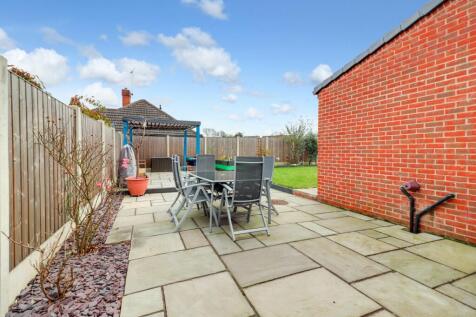 View from the side of the house facing the sun pat