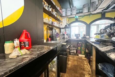 IMG-20251015-WA00...