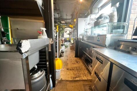 IMG-20251015-WA00...