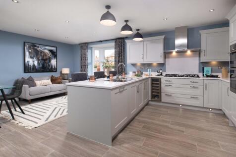 internal view of a spacious open-plan kitchen-diner