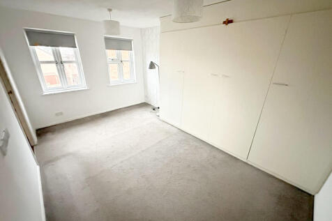 IMG-20251020-WA00...