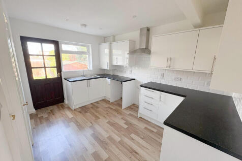 IMG-20251024-WA00...