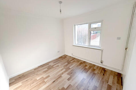 IMG-20251024-WA00...