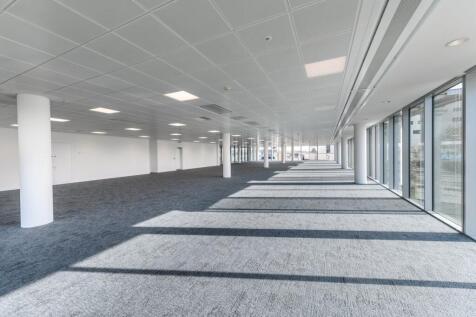 1010 Winnersh Triangle void space 5.jpg