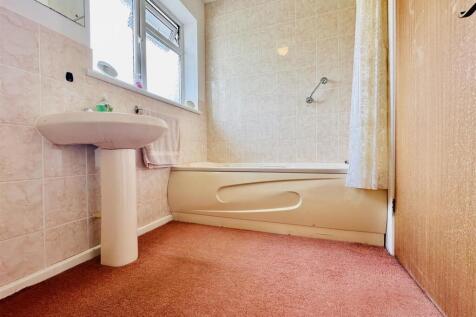 Ground Floor Bathroom