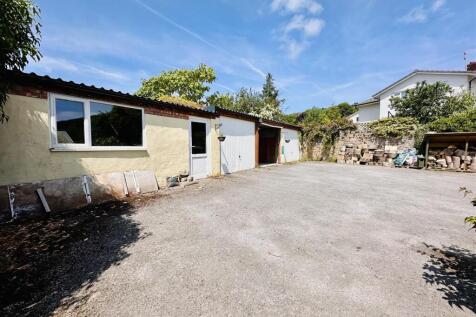 Garages am]nd Parking