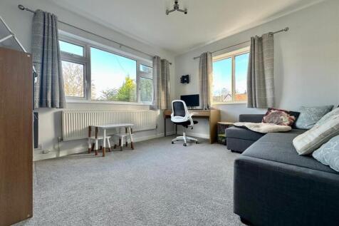 Second Sitting Room/ Bedroom Five