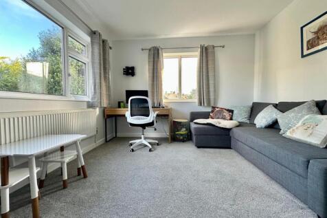 Second Sitting Room/ Bedroom Five