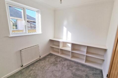 Study/Bedroom 5