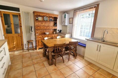 Kitchen / Breakfast Room