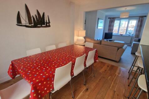 Dining Room to Sitting Room